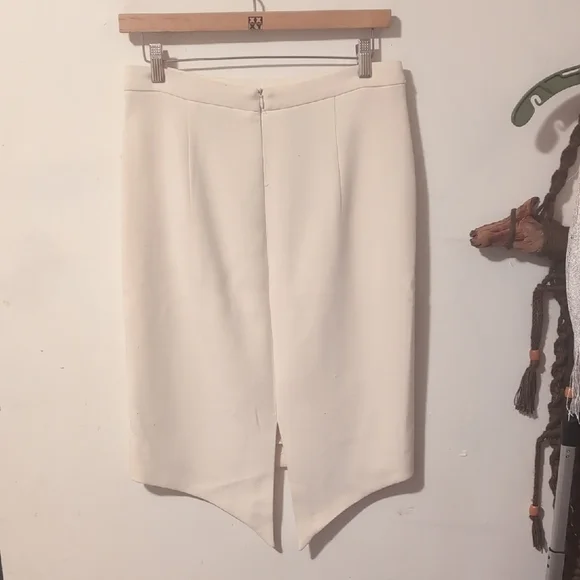 White Zara Knee Length Pencil Skirt With Tails Size 10 - Picture 2 of 7